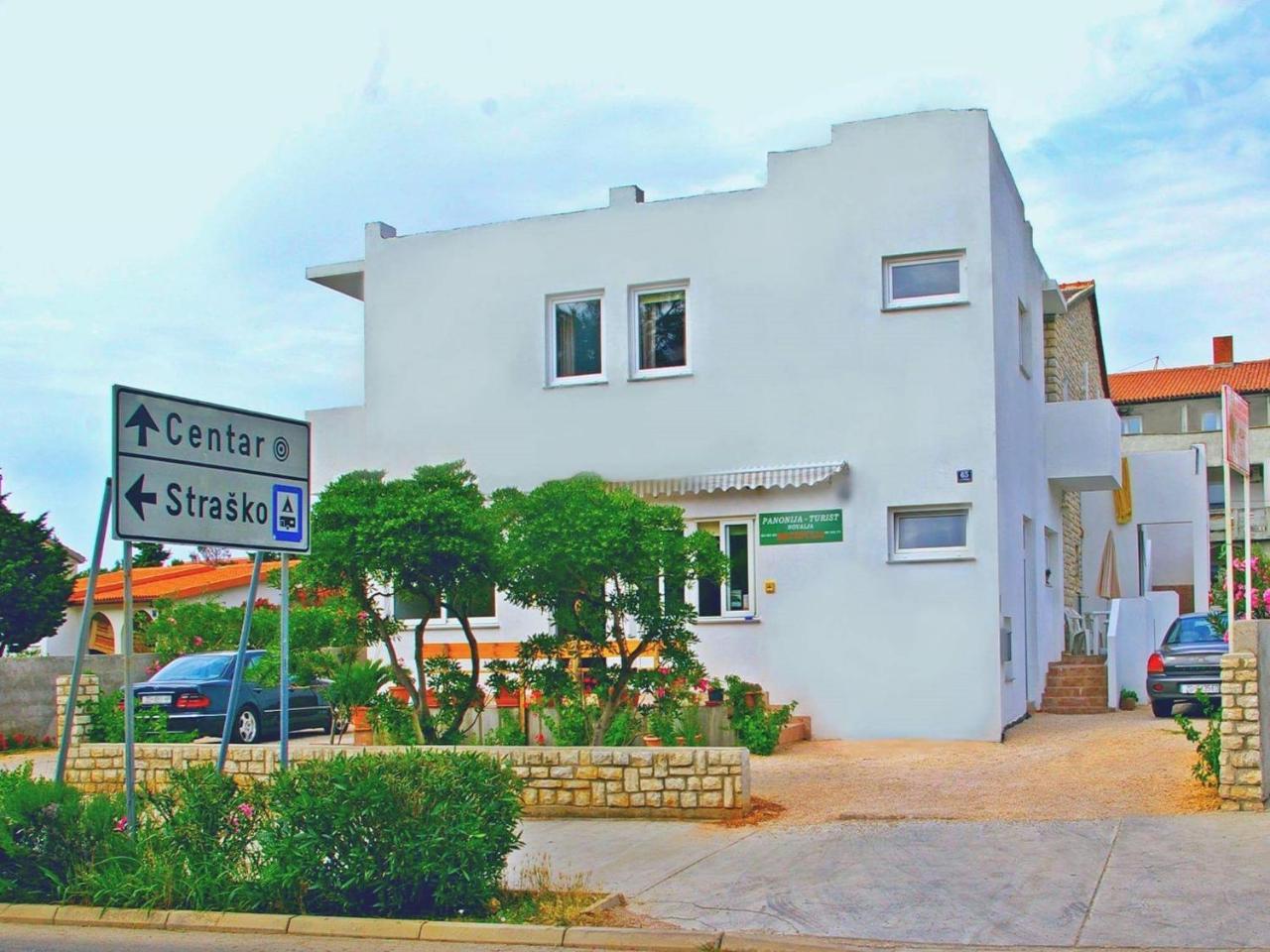Apartments Panonija โนวาลยา ภายนอก รูปภาพ